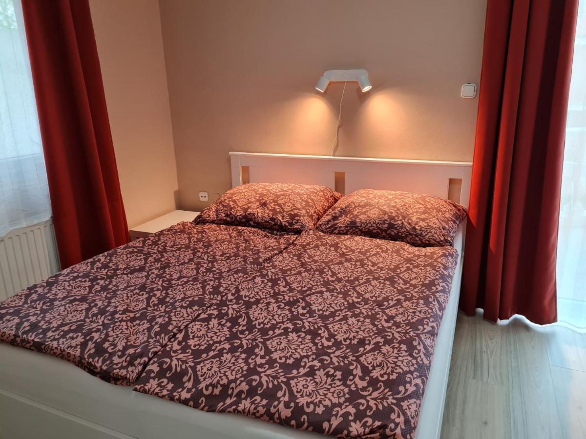 시오포크 Crystal Es Susanne Panzio B&B 외부 사진