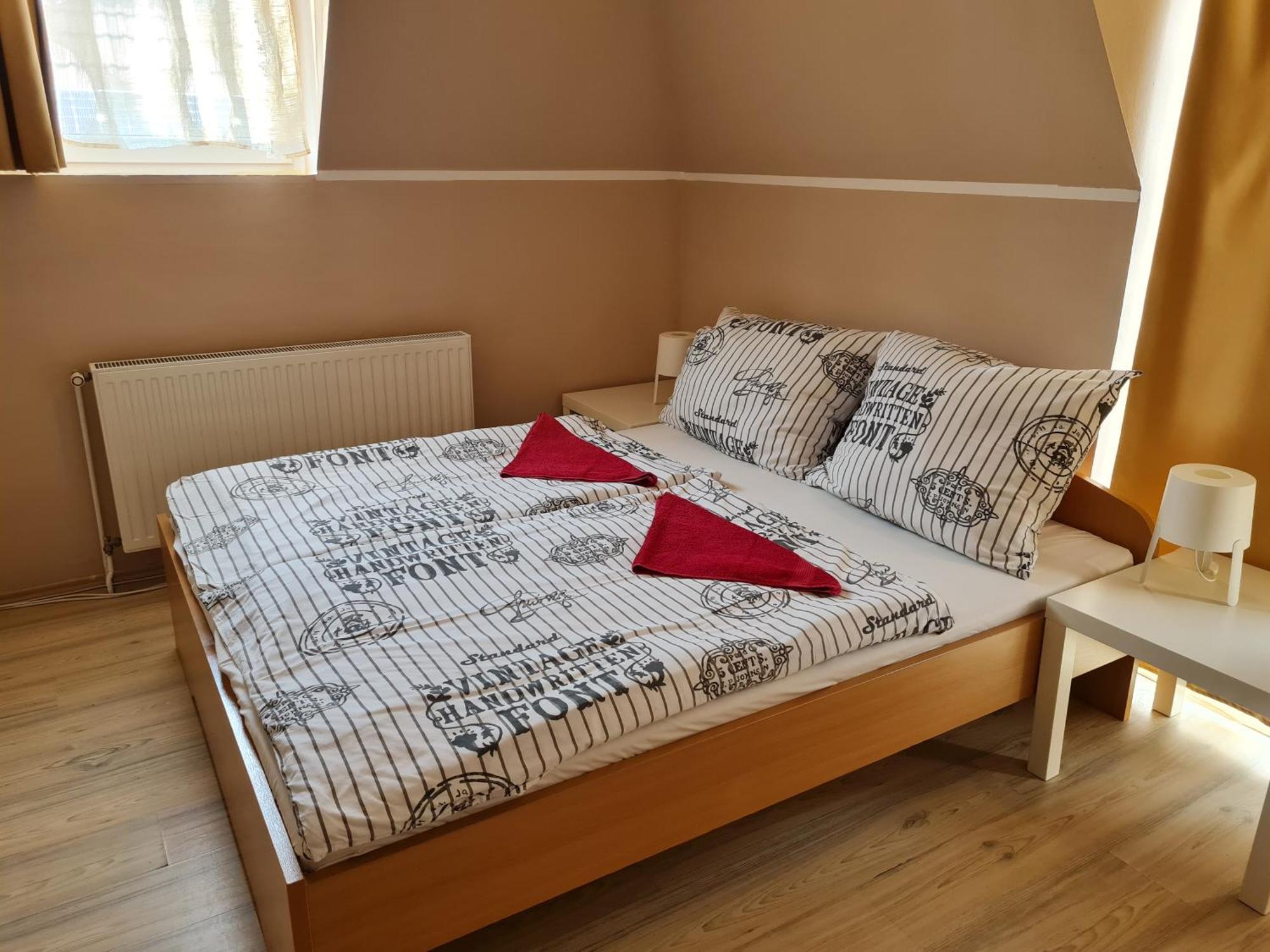 시오포크 Crystal Es Susanne Panzio B&B 외부 사진