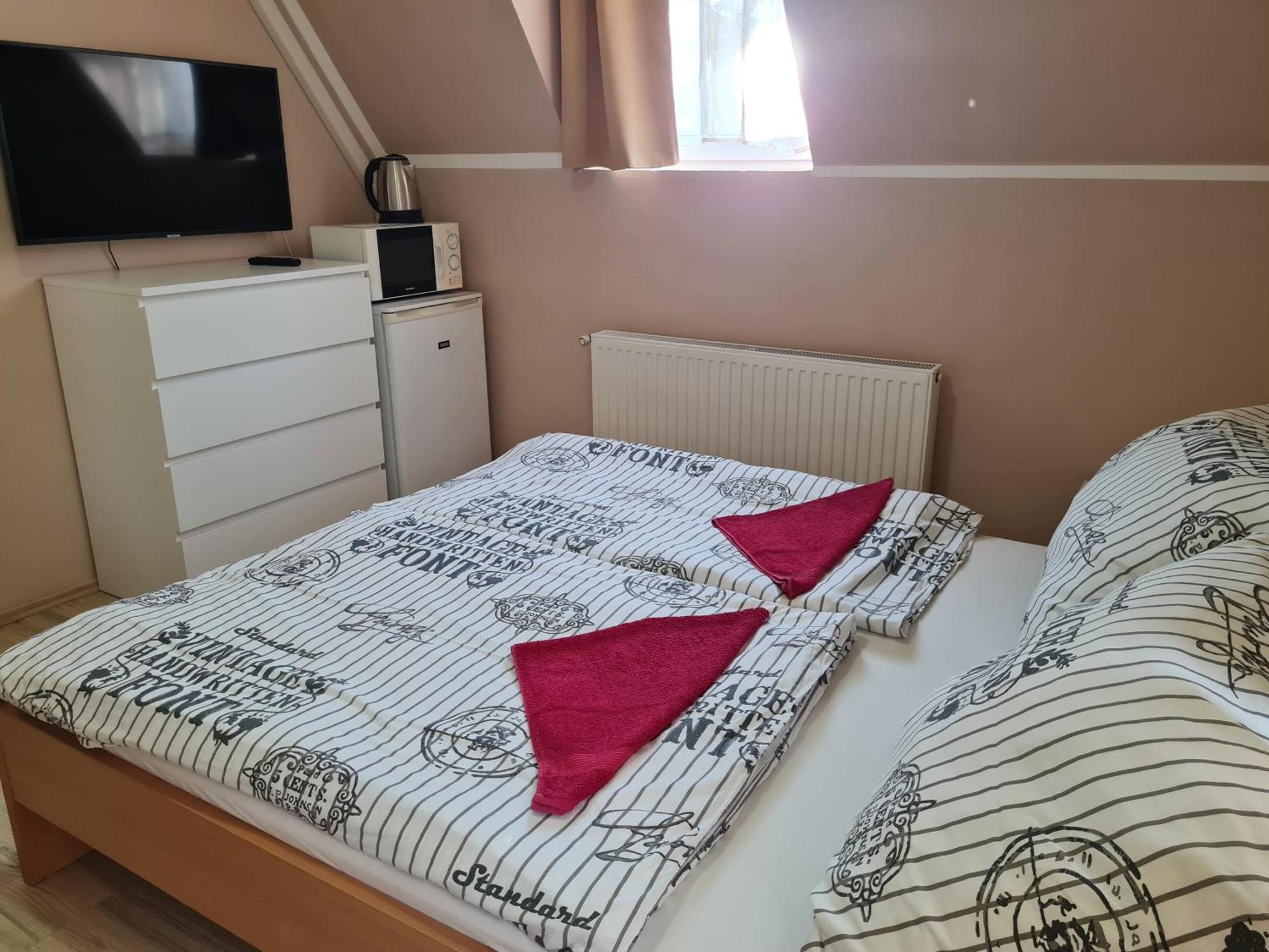 시오포크 Crystal Es Susanne Panzio B&B 외부 사진